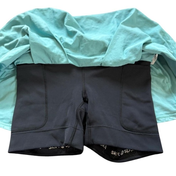 SkirtSports Green Mini Skater Skirt for Casual Wear - Picture 4 of 7